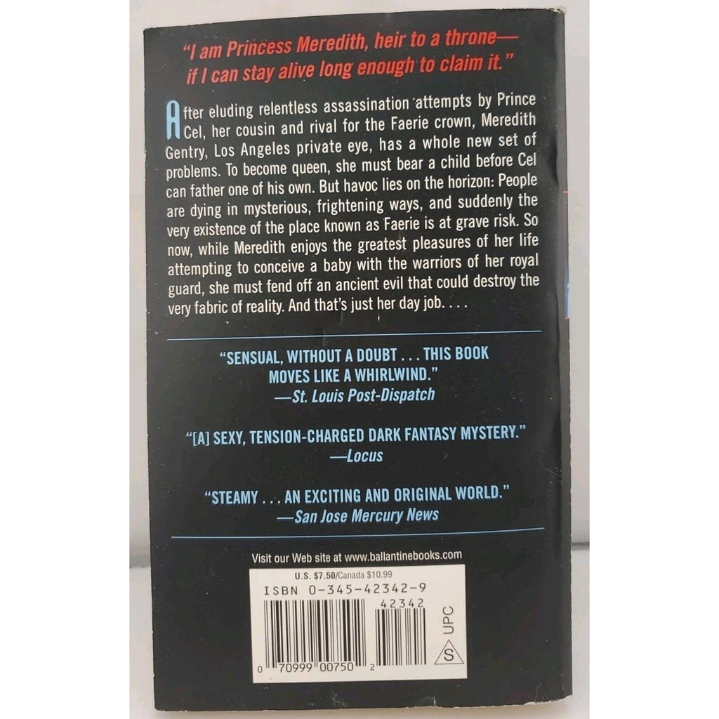 Caress of Twilight by Laurell K. Hamilton (2003, Mass Market)