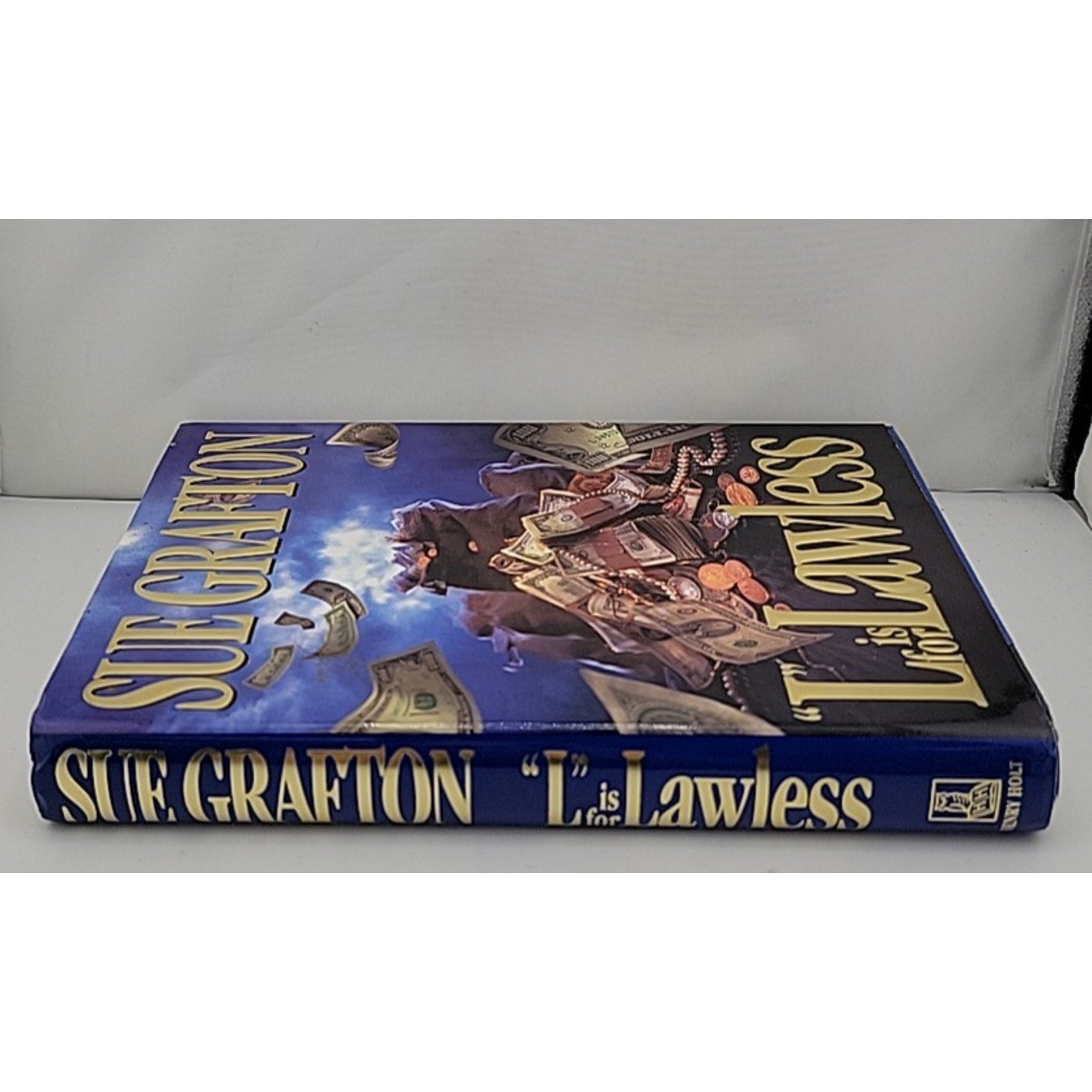 L Is for Lawless : A Kinsey Millhone Novel by Sue Grafton (1995, Hardcover)
