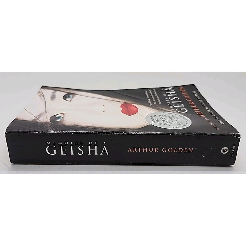 Memoirs of a Geisha by Arthur Golden (2005, Mass Market)