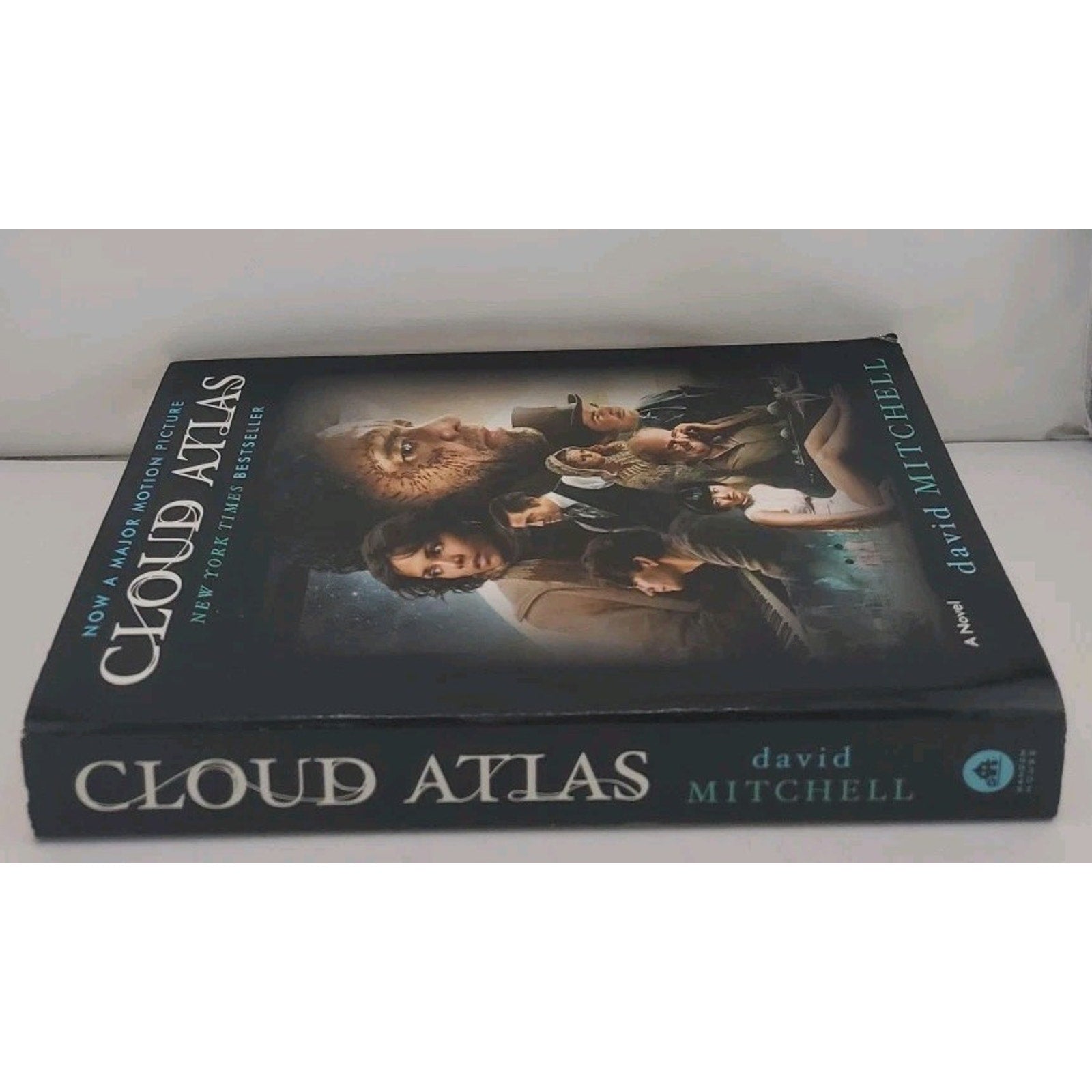 Cloud Atlas; Movie Tie-in Edition: A N Paperback, David Mitchell