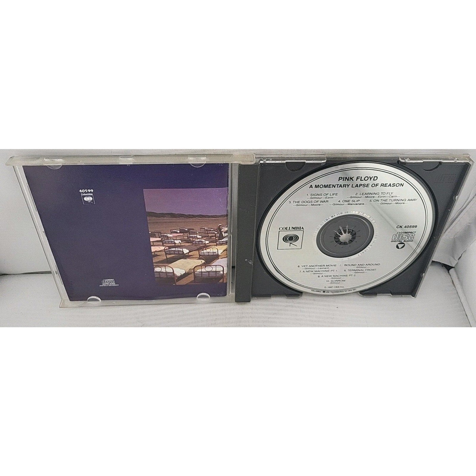 A Momentary Lapse of Reason by Pink Floyd (CD, 1987, Sony Music Distribution...