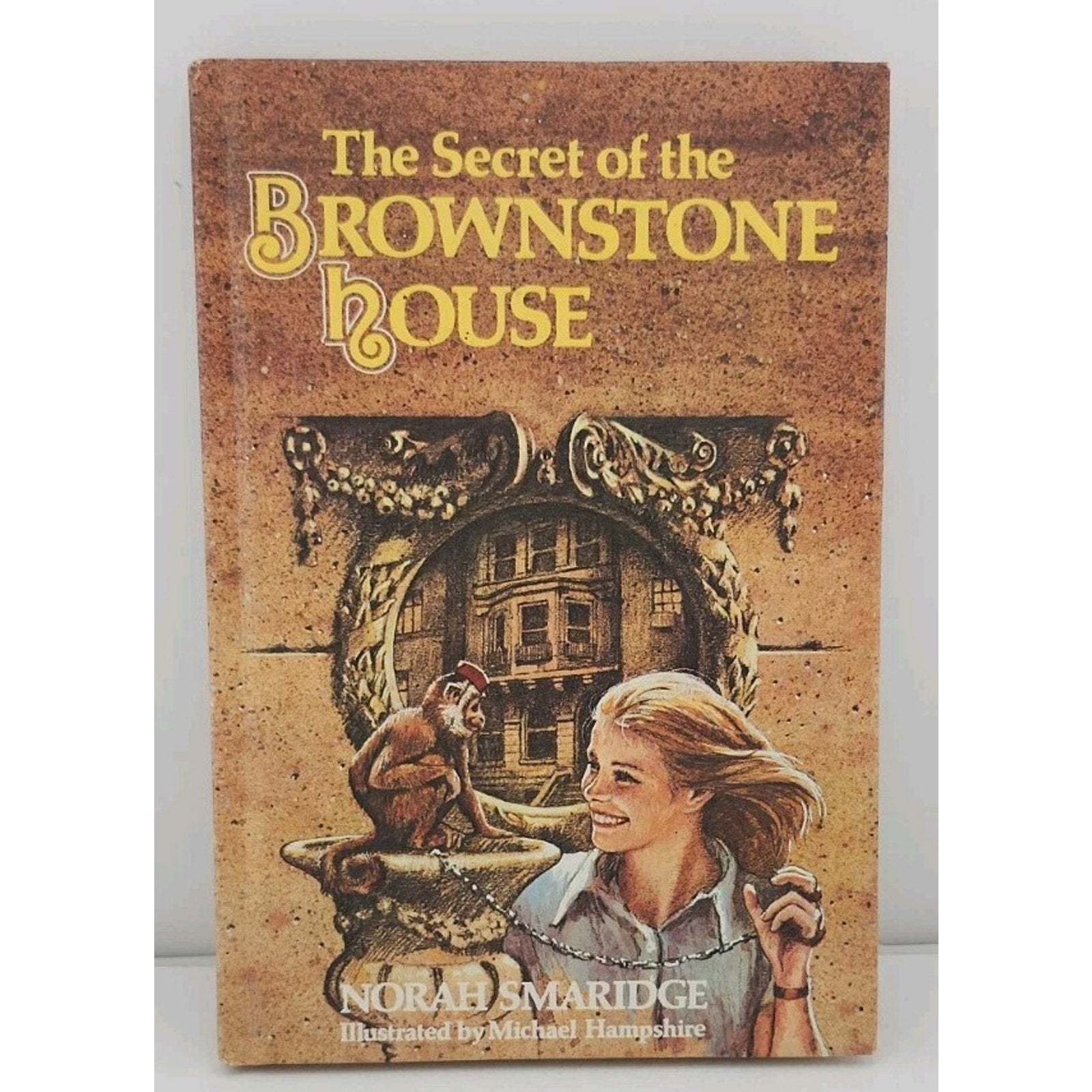 The Secret of the Brownstone House by Norah Smaridge - Hardcover