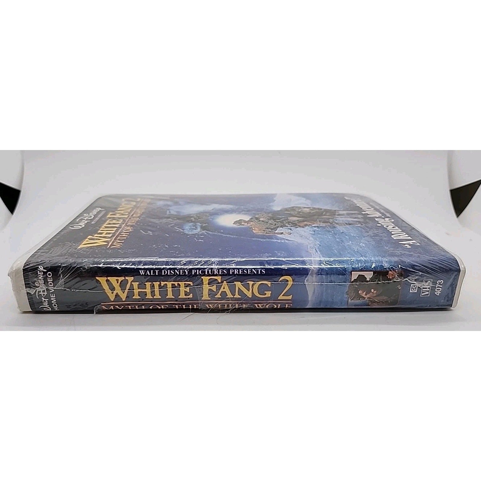 White Fang 2: Myth of the White Wolf (VHS, 1994) *Brand New*