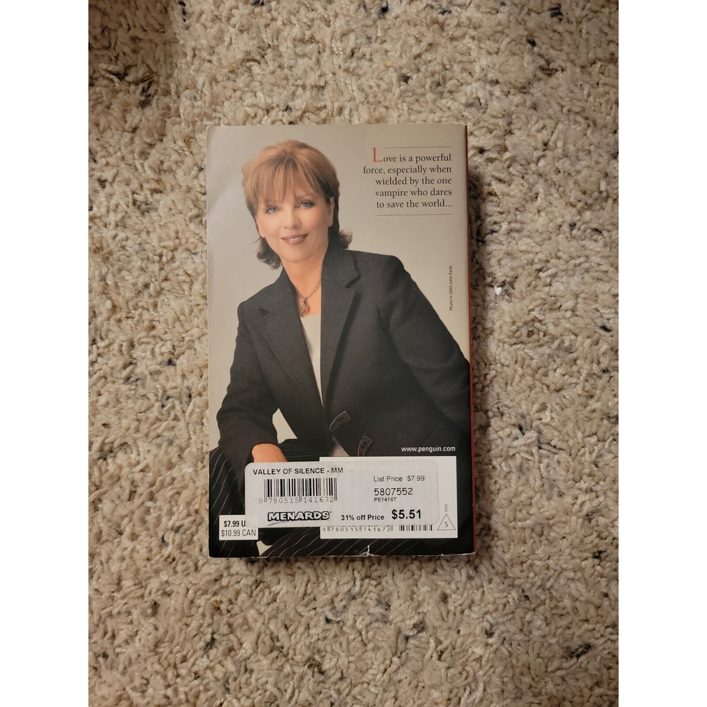 Circle Trilogy Ser.: Valley of Silence by Nora Roberts (2006, UK- A Format...