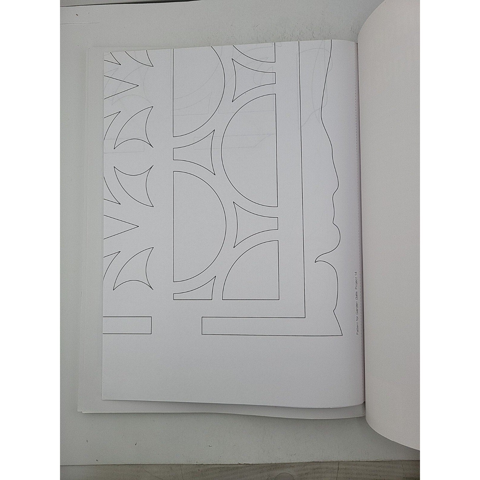 Enchanted Views : Quilts Inspired by Wrought-Iron Designs by Dilys A. Fronks...