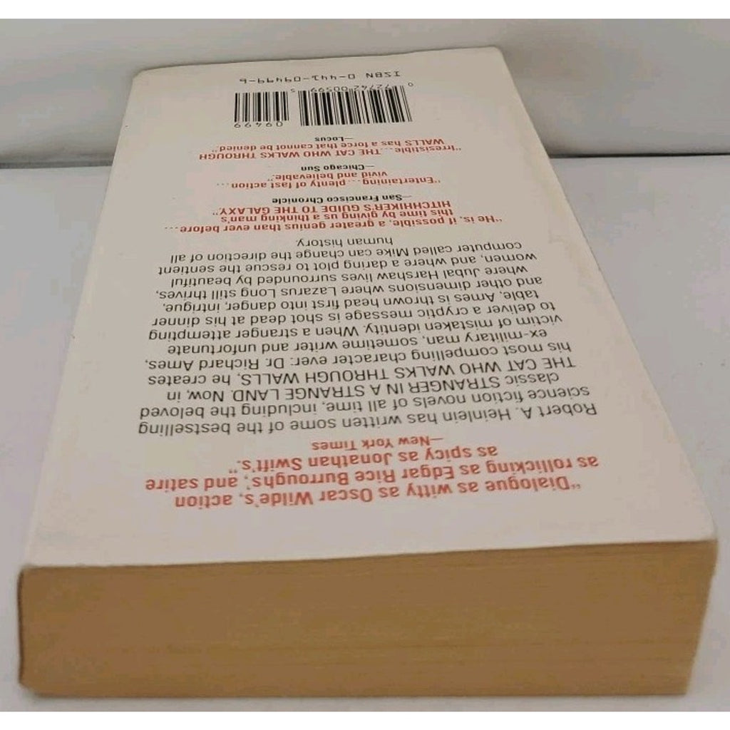 Cat Who Walks Through Walls by Robert A. Heinlein (1986, Trade Paperback)