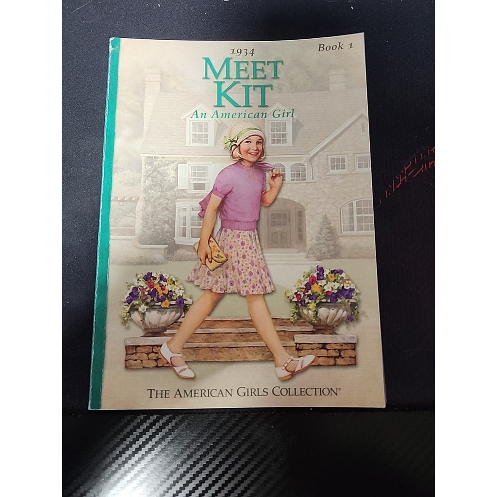 Meet Kit by Valerie Tripp (2000, Trade Paperback)