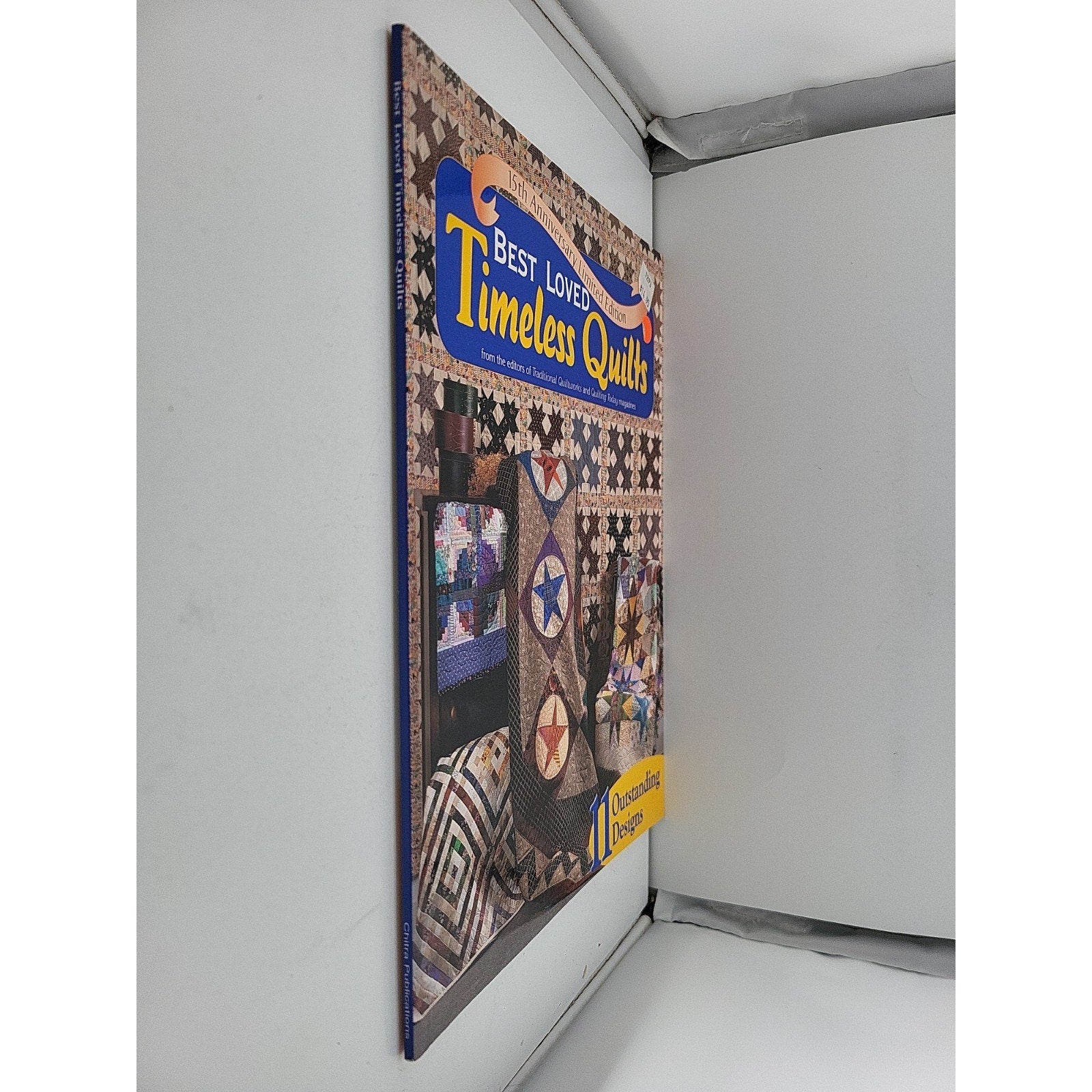 Best Loves Timeless Quilts by Traditional Quiltworks Editors (2002, Trade...
