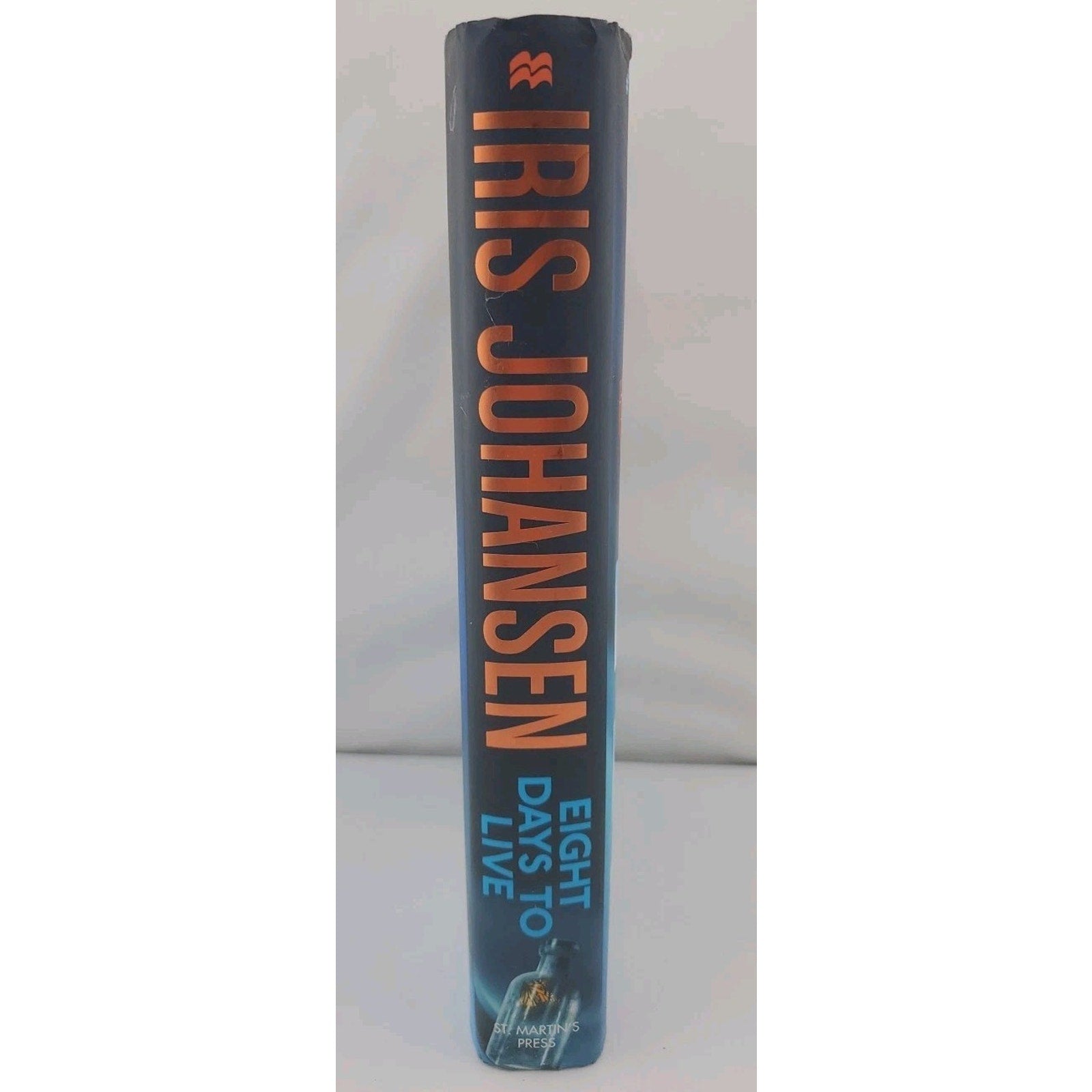 Eight Days to Live by Iris Johansen (2010, Hardcover)