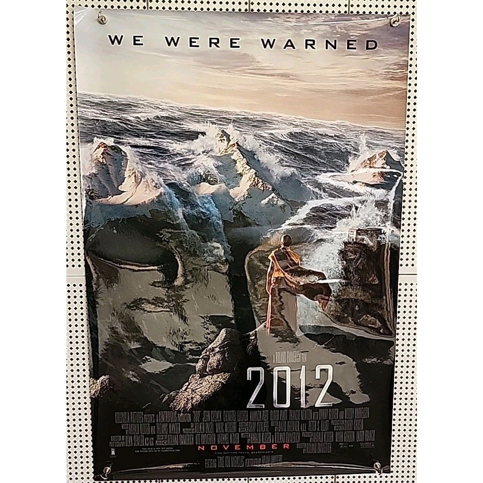 2012 Movie Poster 27 x 40 Double Sided Rolled