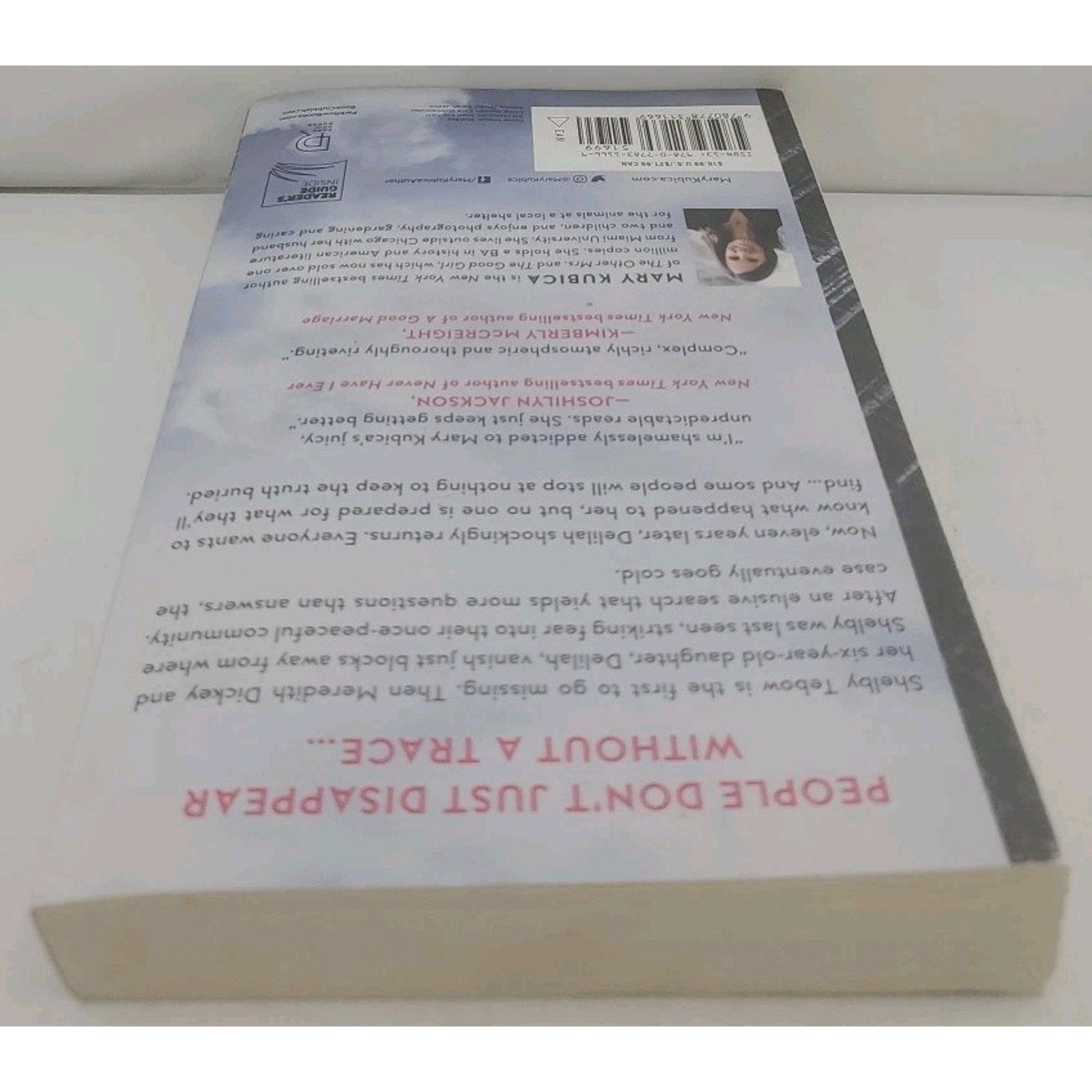 Local Woman Missing : A Novel of Domestic Suspense by Mary Kubica (2021,...