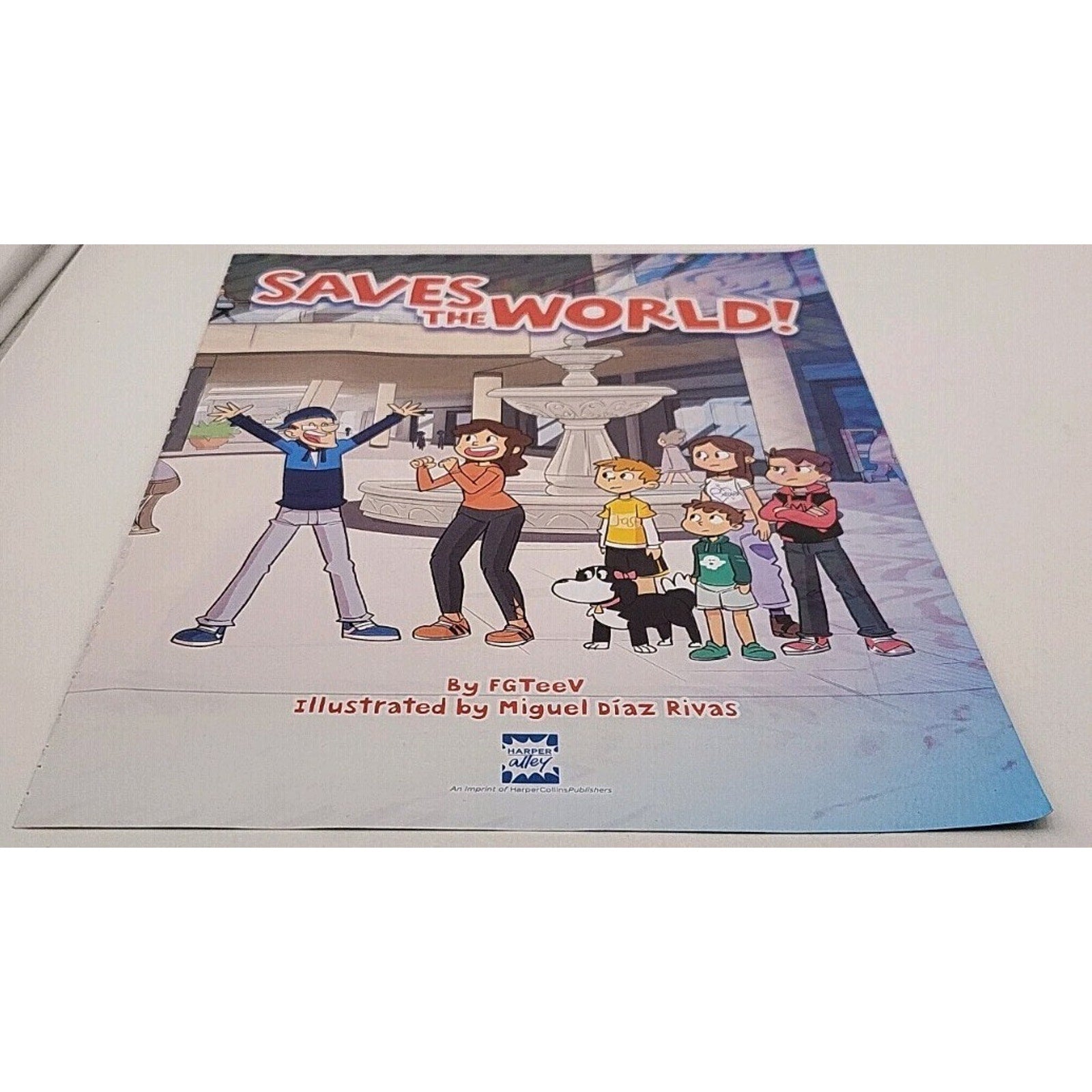 FGTeeV Saves the World! : A Graphic Novel by FGTeeV (2022, Trade Paperback)