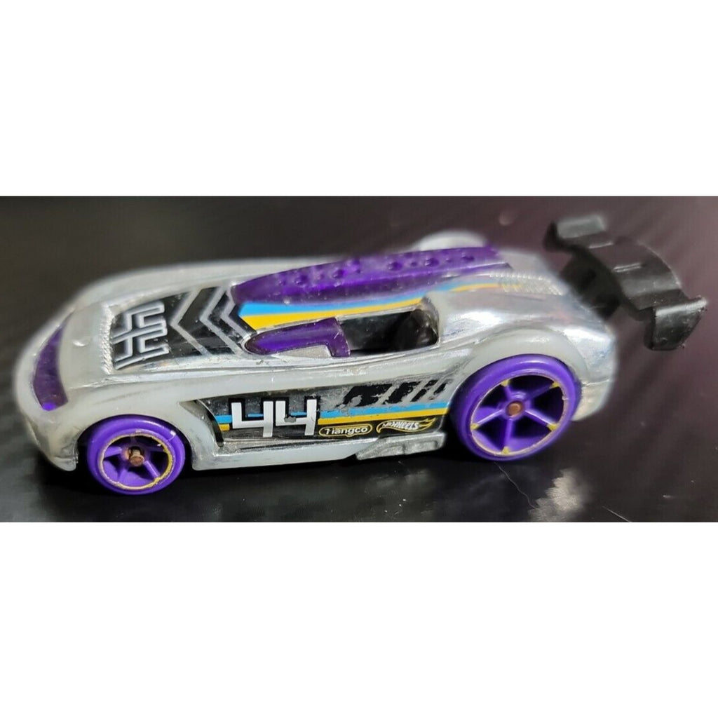 Hot Wheels Battle Spec 44