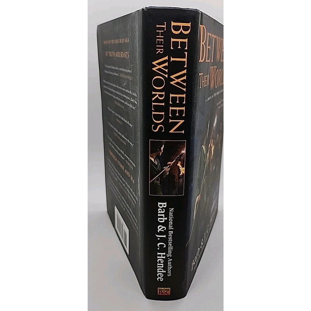 Between Their Worlds : A Novel of the Noble Dead by Barb Hendee and J. C. Hendee