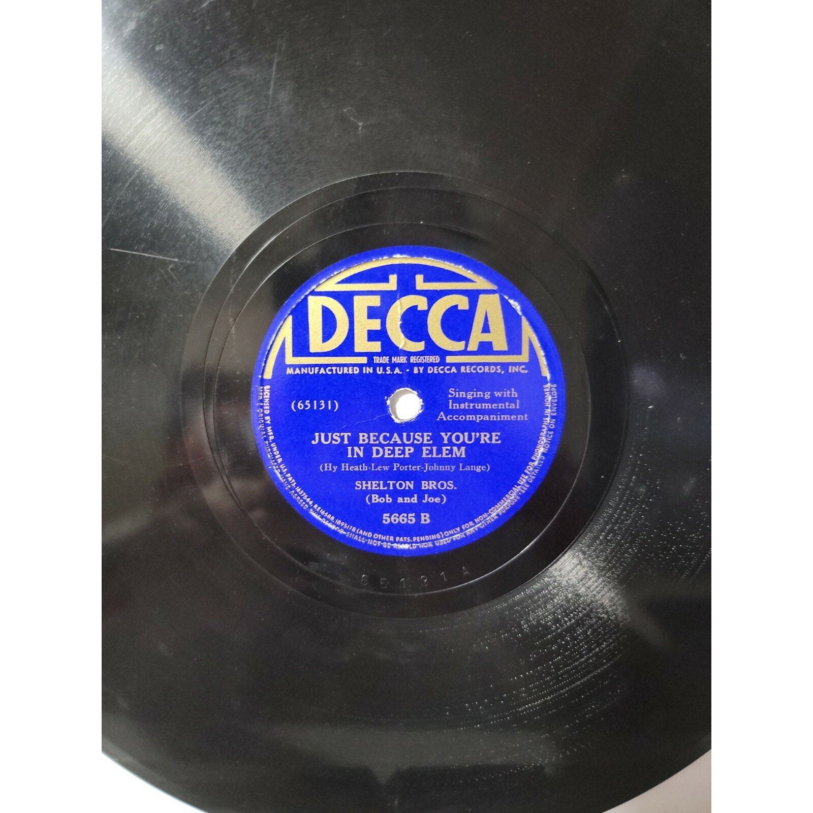 Shelton Bros - You Cant Put That Monkey On My Back / Just Because You're In Deep