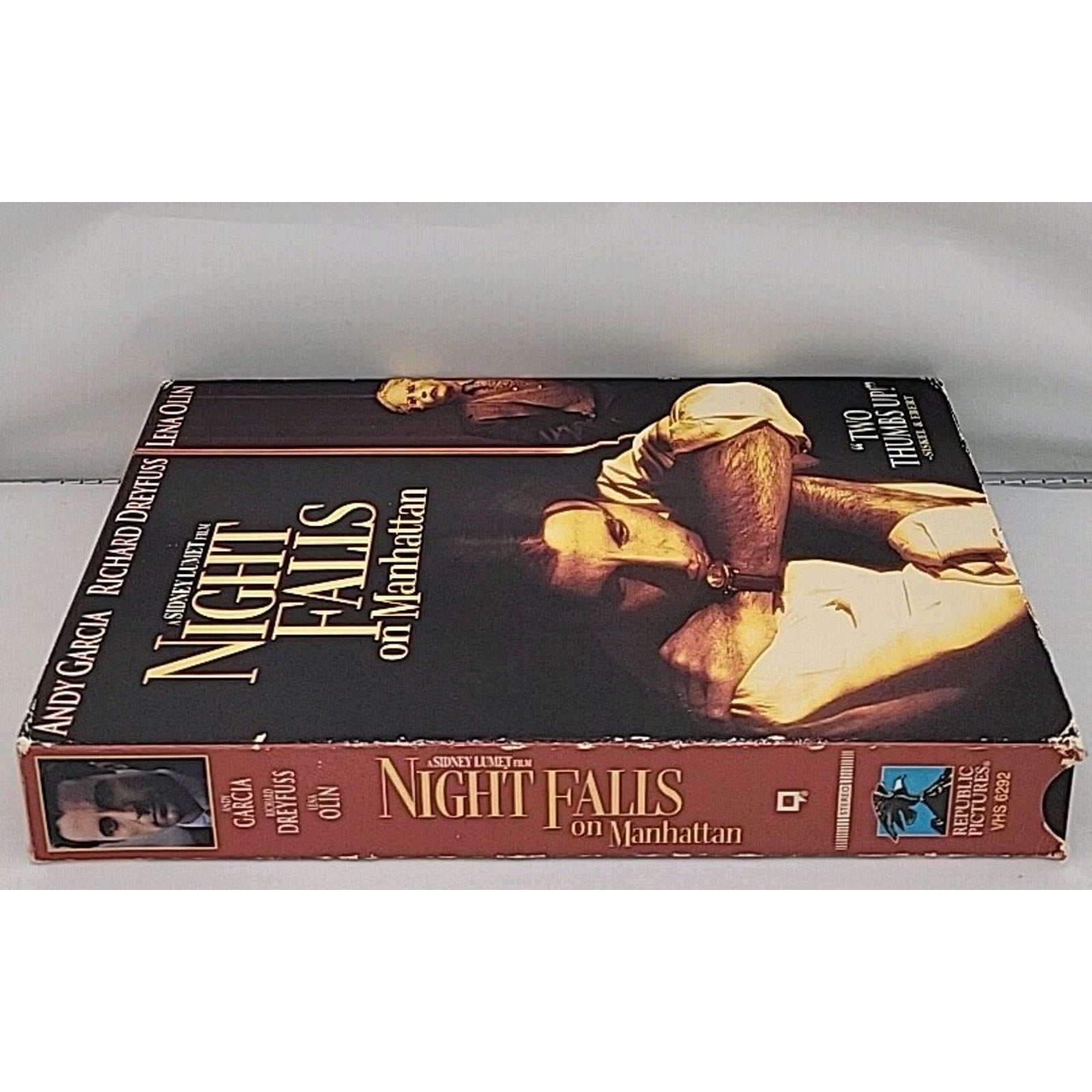 Night Falls on Manhattan (VHS, 1997)