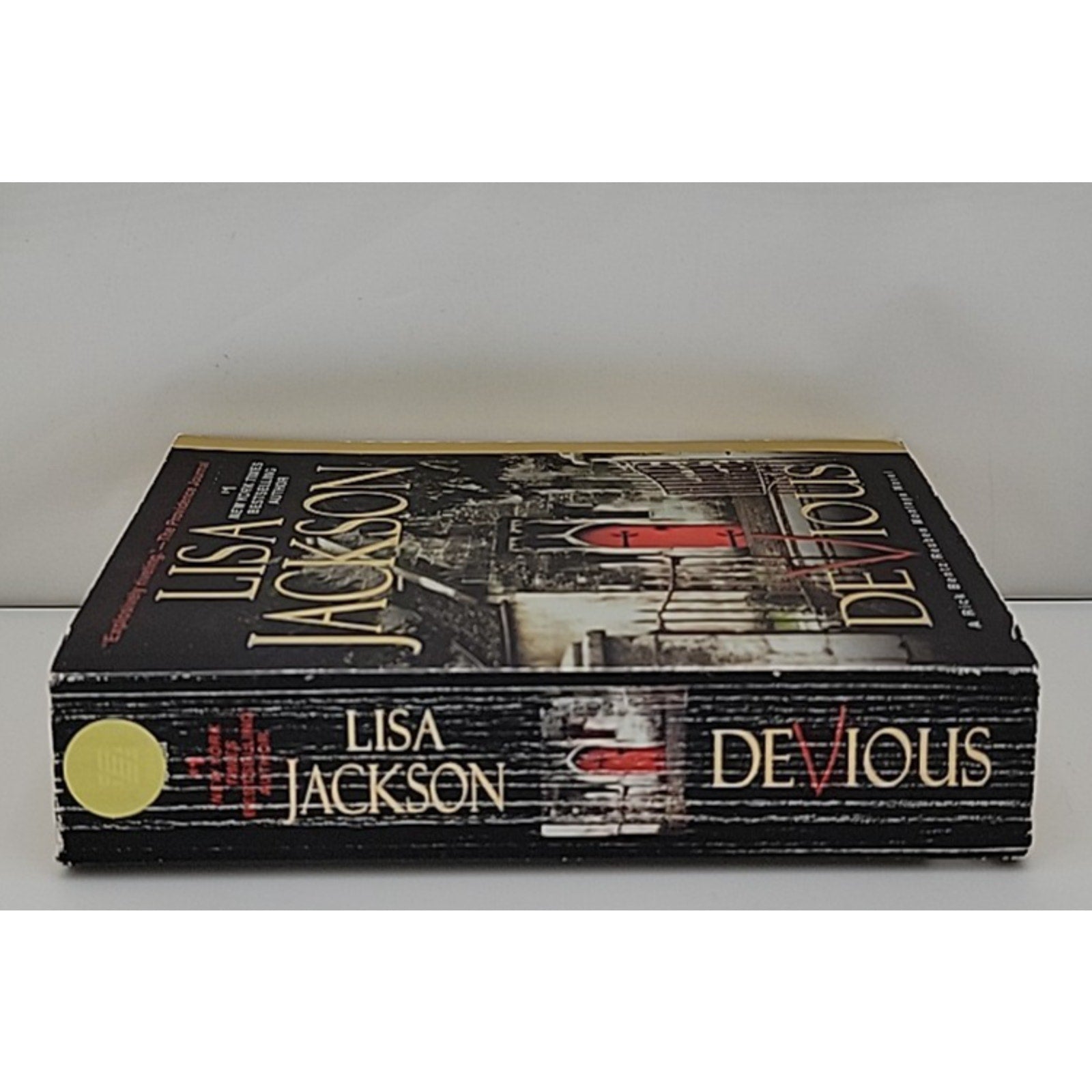 Devious by Lisa Jackson (2012, Uk- a Format Paperback)