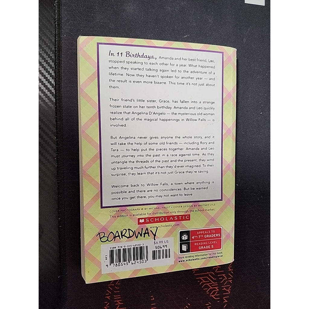 The Last Present by Wendy Mass (Trade Paperback)