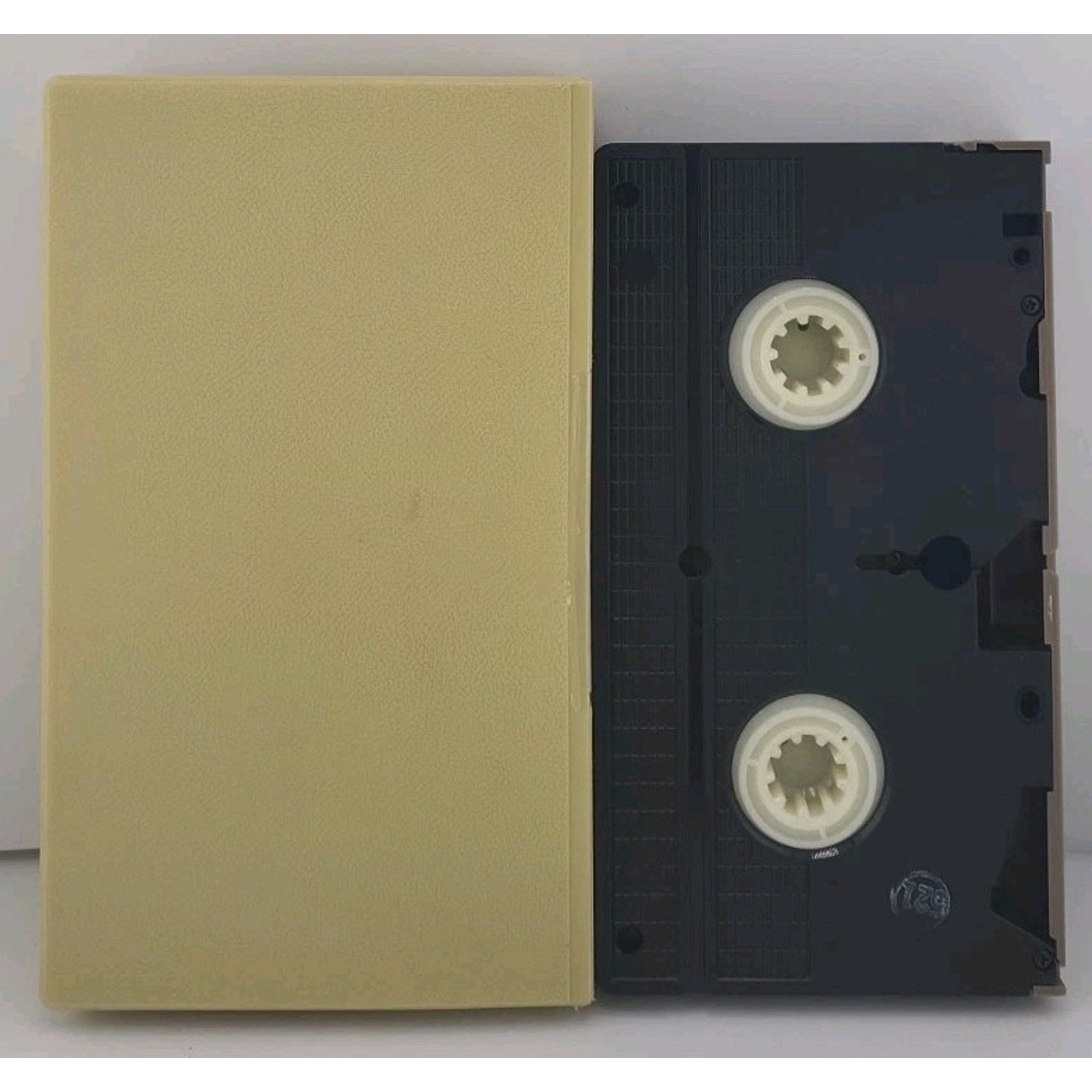 Vintage Star Wars VHS Original Movie 1984 CBS FOX Video Red Label 1130 NTSC