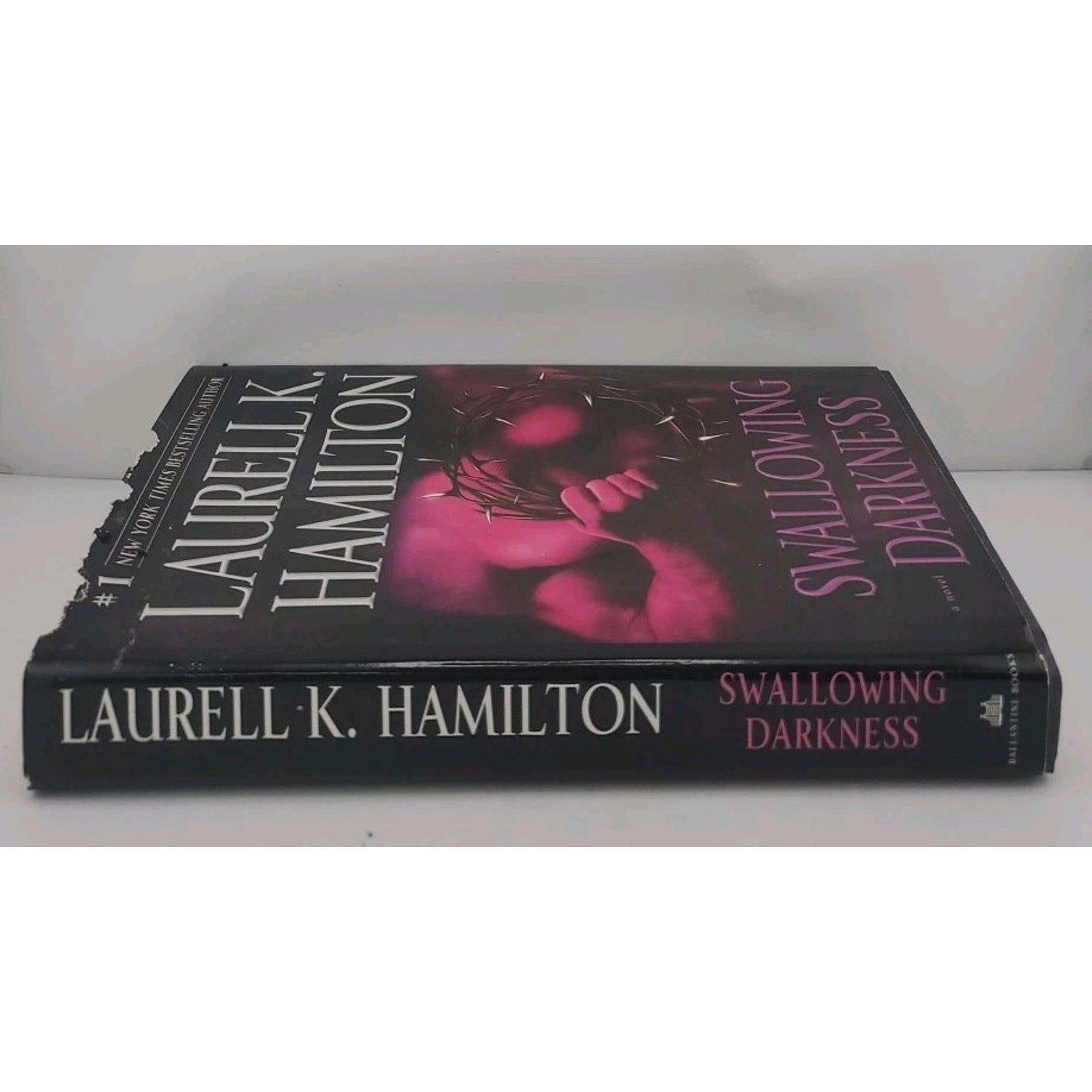 Swallowing Darkness by Laurell K. Hamilton (2008, Hardcover)