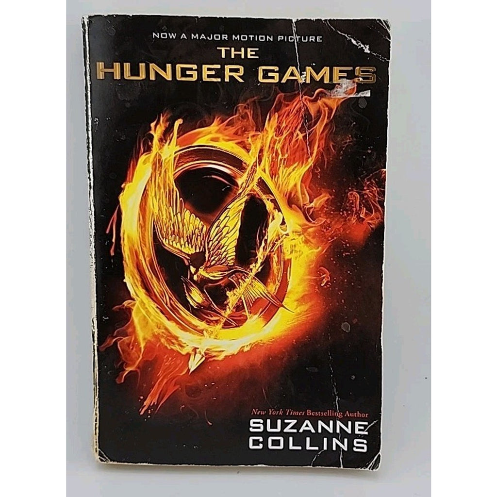 Hunger Games by Suzanne Collins (2012, Trade Paperback)