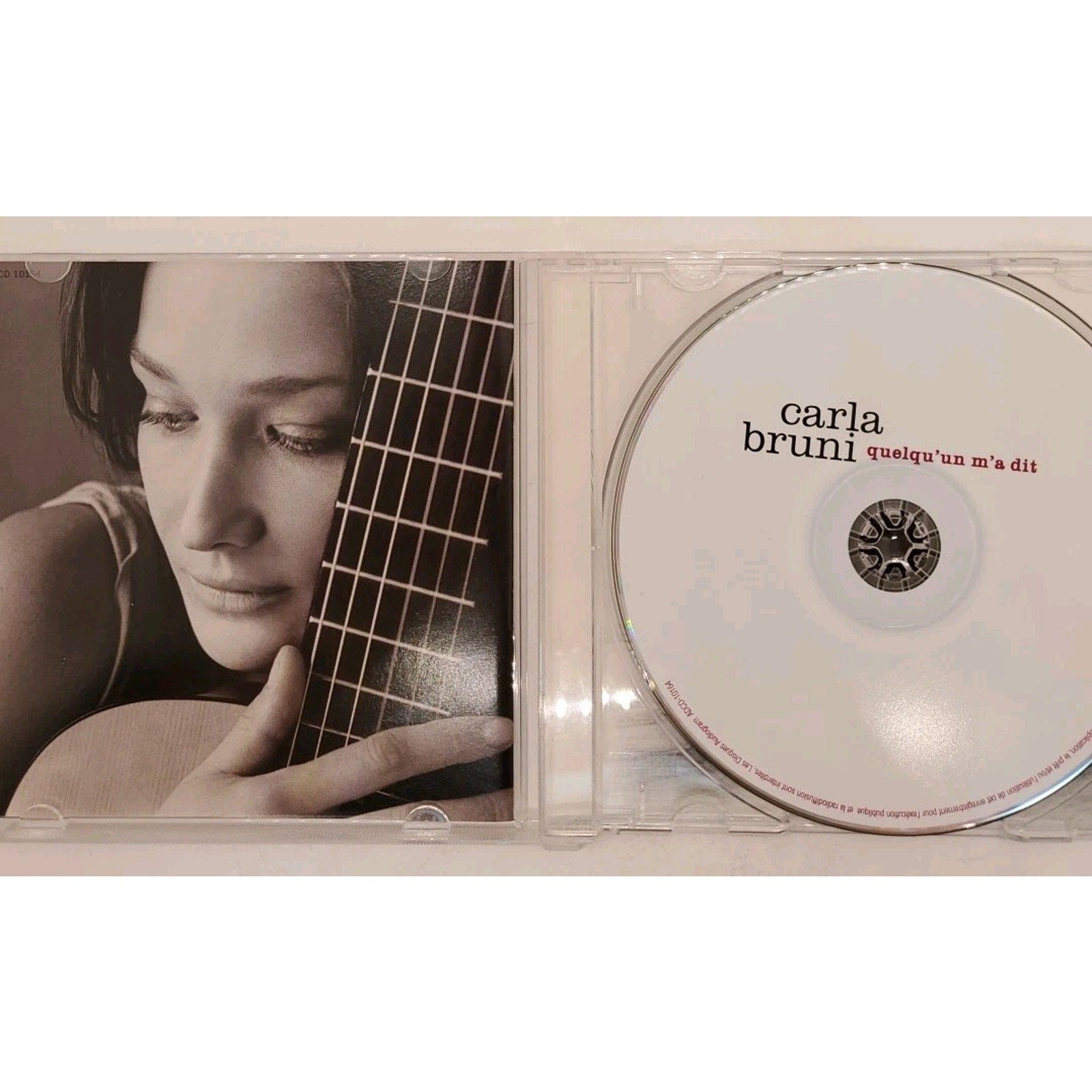Quelqu'un M'a Dit by Carla Bruni (CD, 2004, Naïve/V2)
