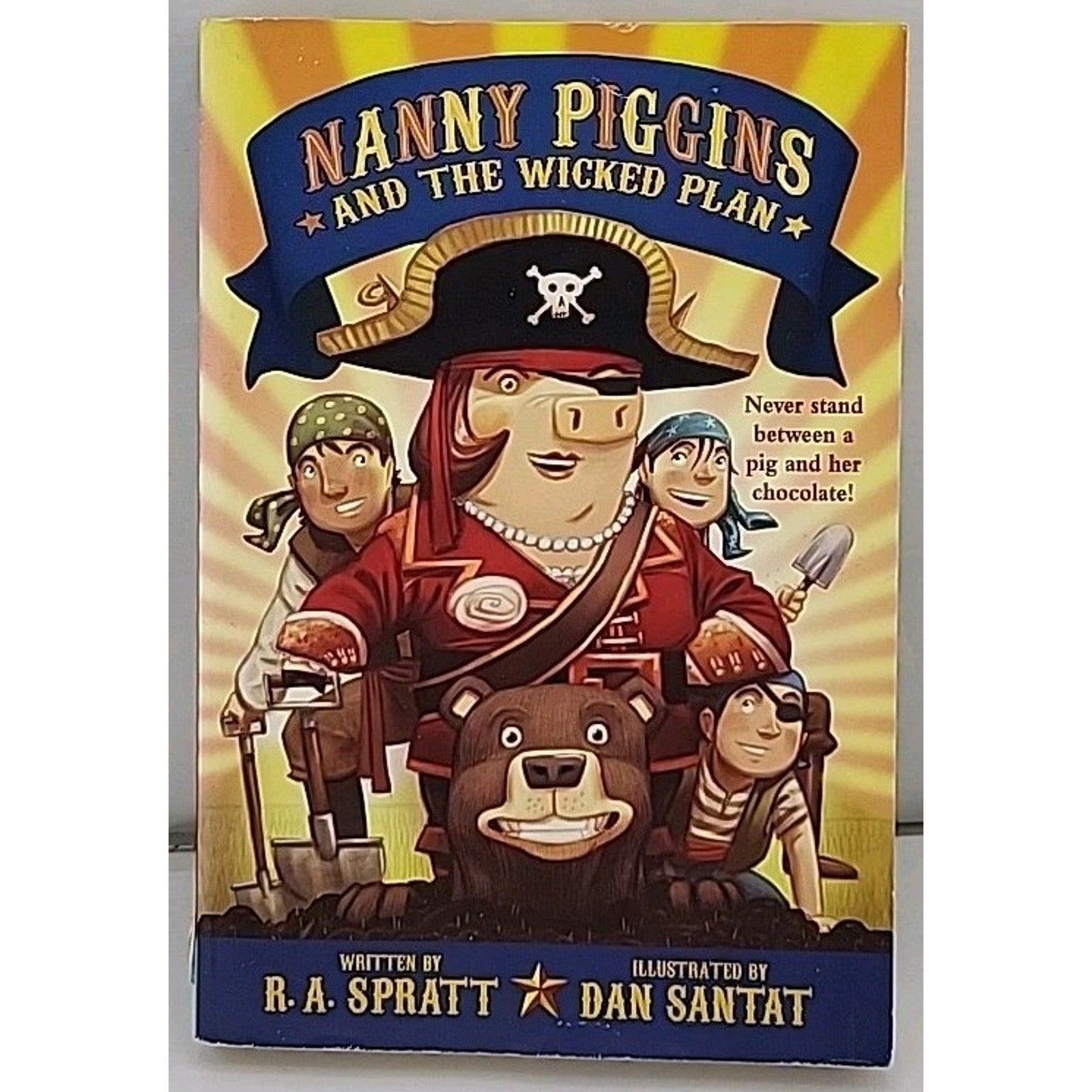 Nanny Piggins and the Wicked Plan by R. A. Spratt (2013, Trade Paperback)