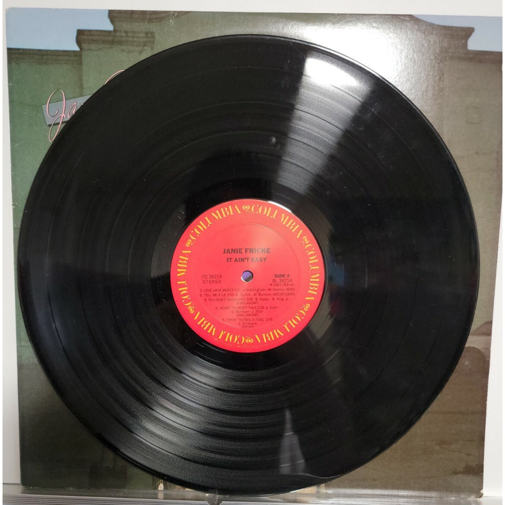 Janie Fricke – It Ain't Easy (Vinyl)