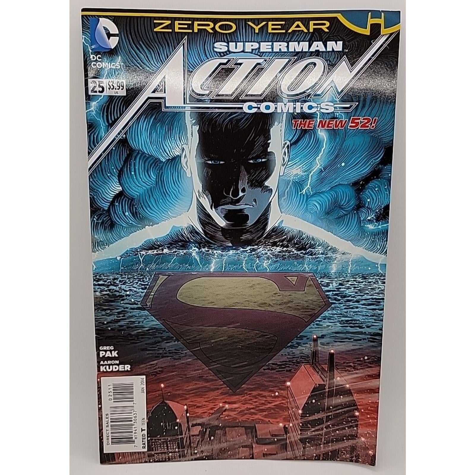 DC Comics Superman Action #25 The New 52!