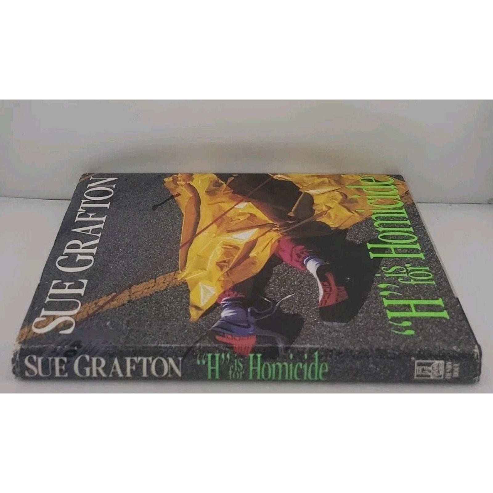 H Is for Homicide : A Kinsey Millhone Novel by Sue Grafton (1991, Hardcover)
