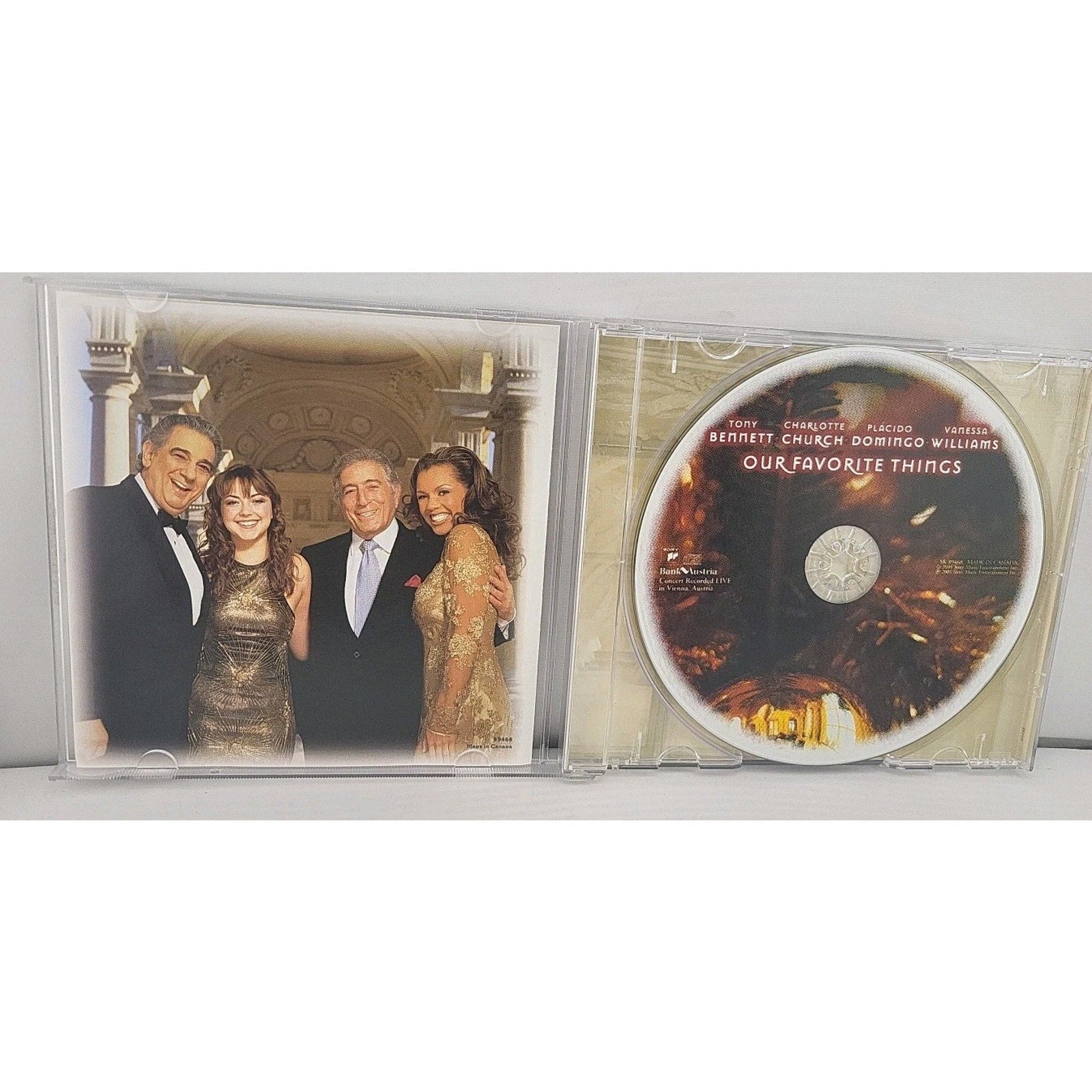 Our Favorite Things: Christmas in Vienna by Various (CD, 2001)