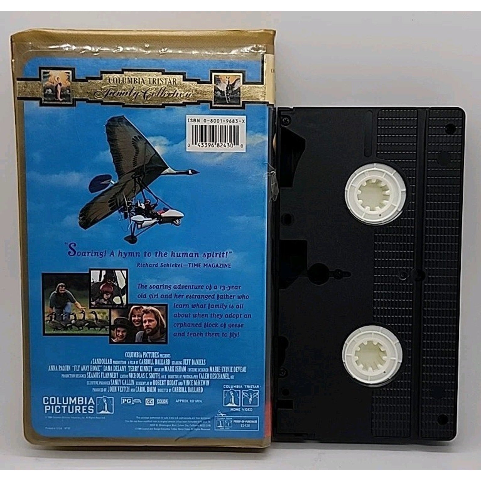 Fly Away Home (VHS, 1997, Closed Captioned Clam Shell Case)