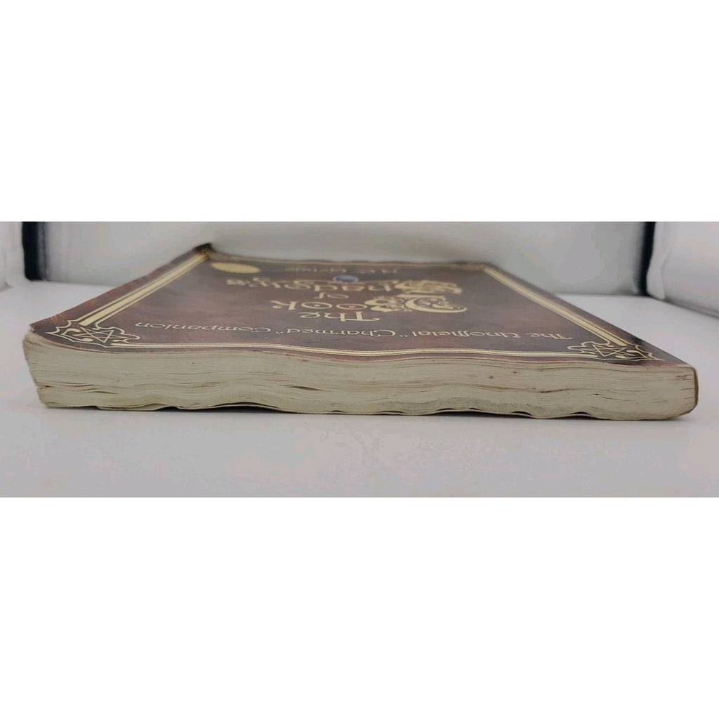 Book of Shadows : The Unofficial Charmed Companion by Ngaire E. Genge (2000,...