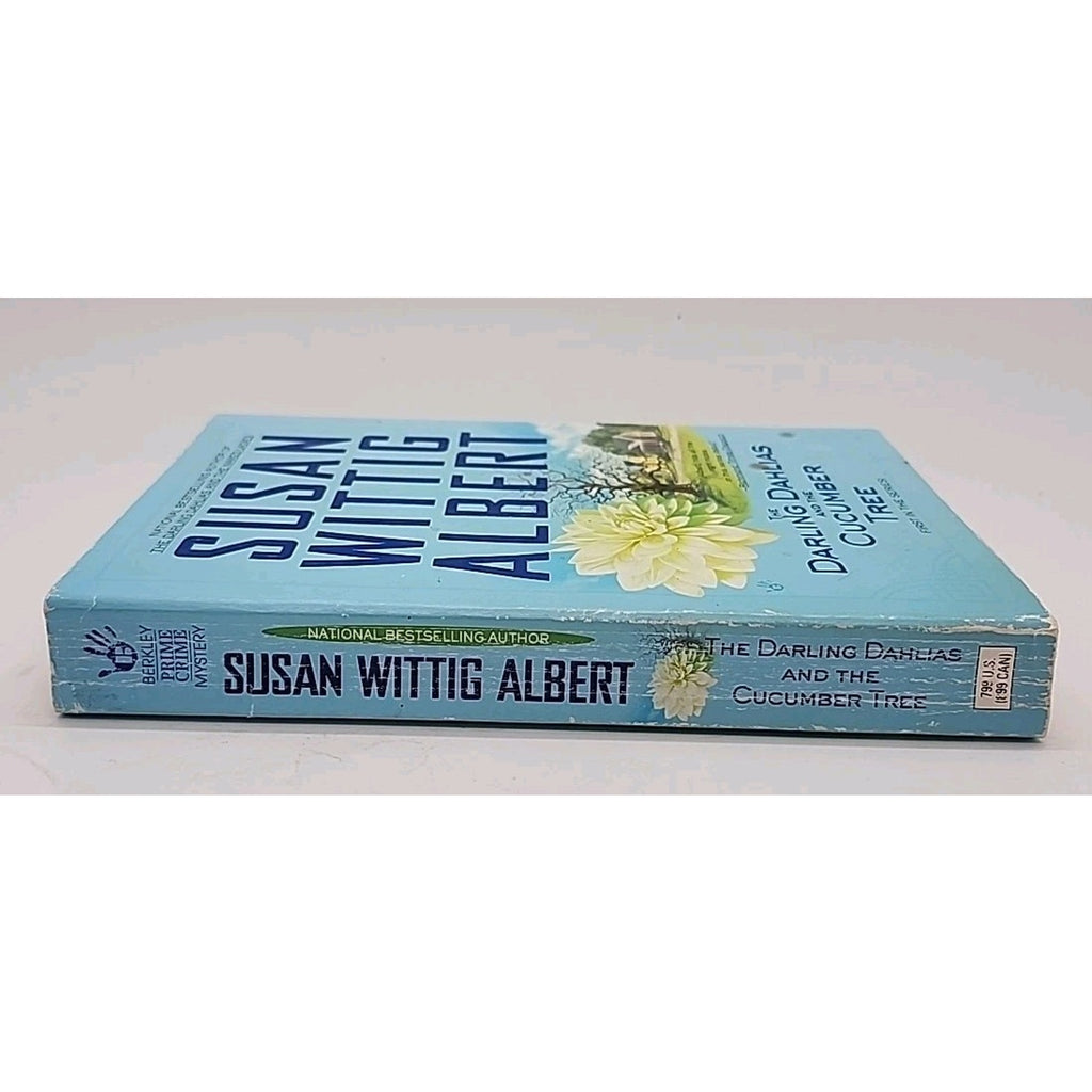 Darling Dahlias and the Cucumber Tree by Susan Wittig Albert (2011, Uk- a Format
