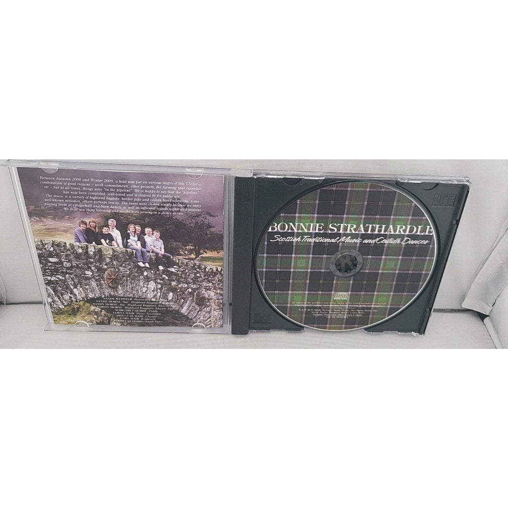 Bonnie Strathardle Scottish Traditional Music And Ceilidh Dancer CD