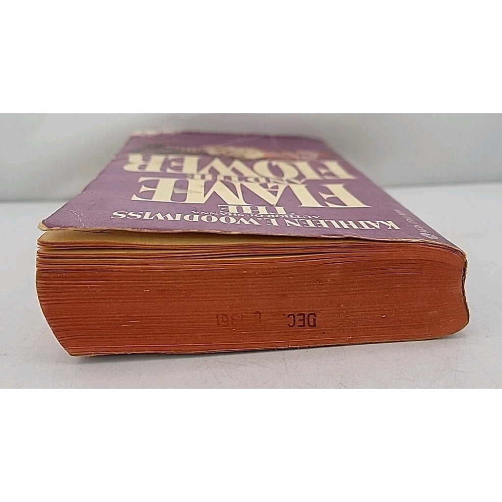 Flame and the Flower by Kathleen E. Woodiwiss (1972, Trade Paperback)