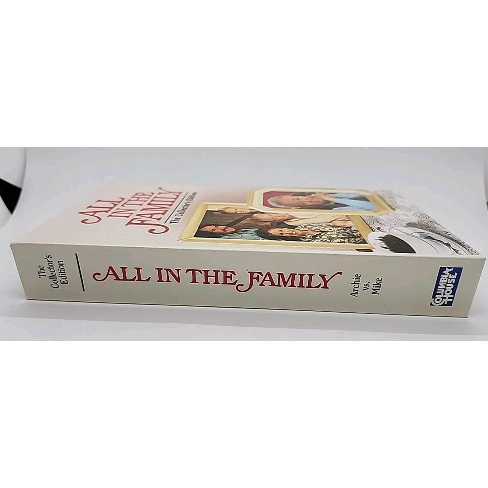 All In The Family - Archie vs Mike (VHS)