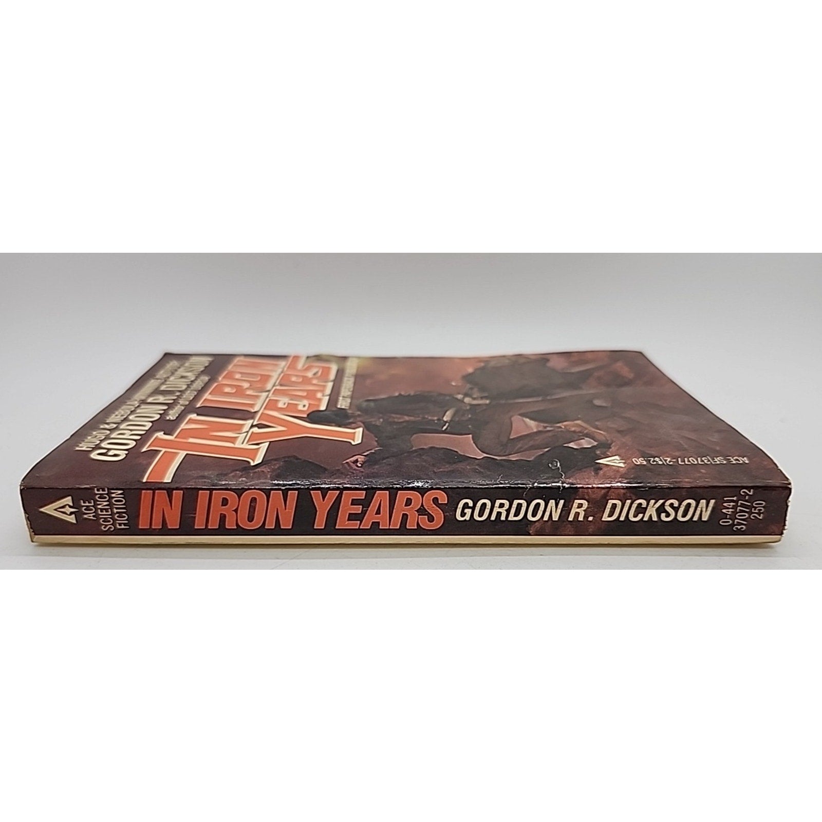 In Iron Years Gordon R. Dickson (1981,Paperback)