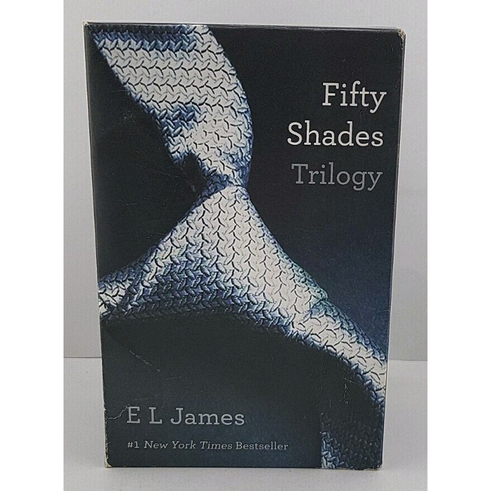 Fifty Shades Trilogy Set : Fifty Shades of Grey, Fifty Shades Darker, Fifty...