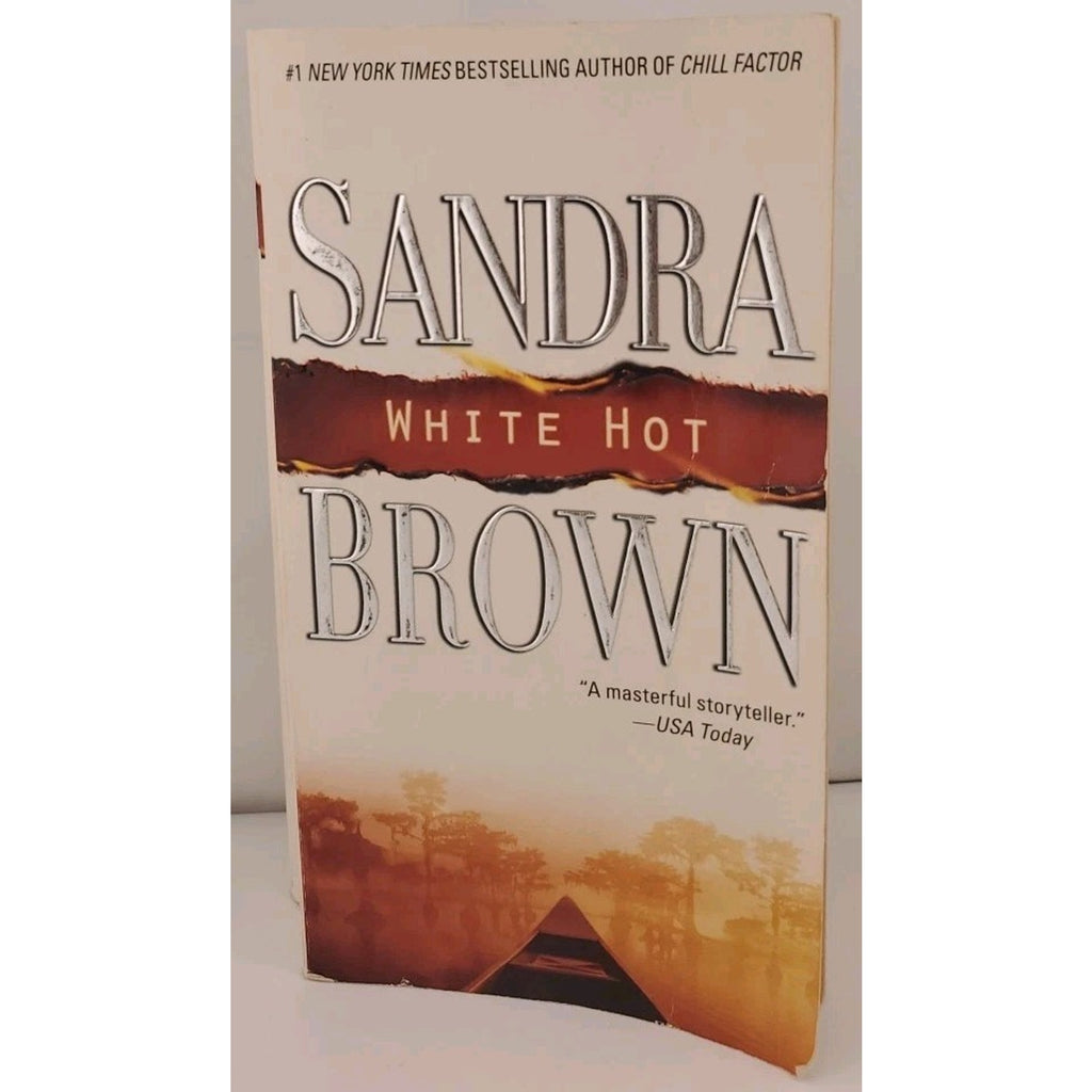 White Hot by Sandra Brown (2004, Paperbook)