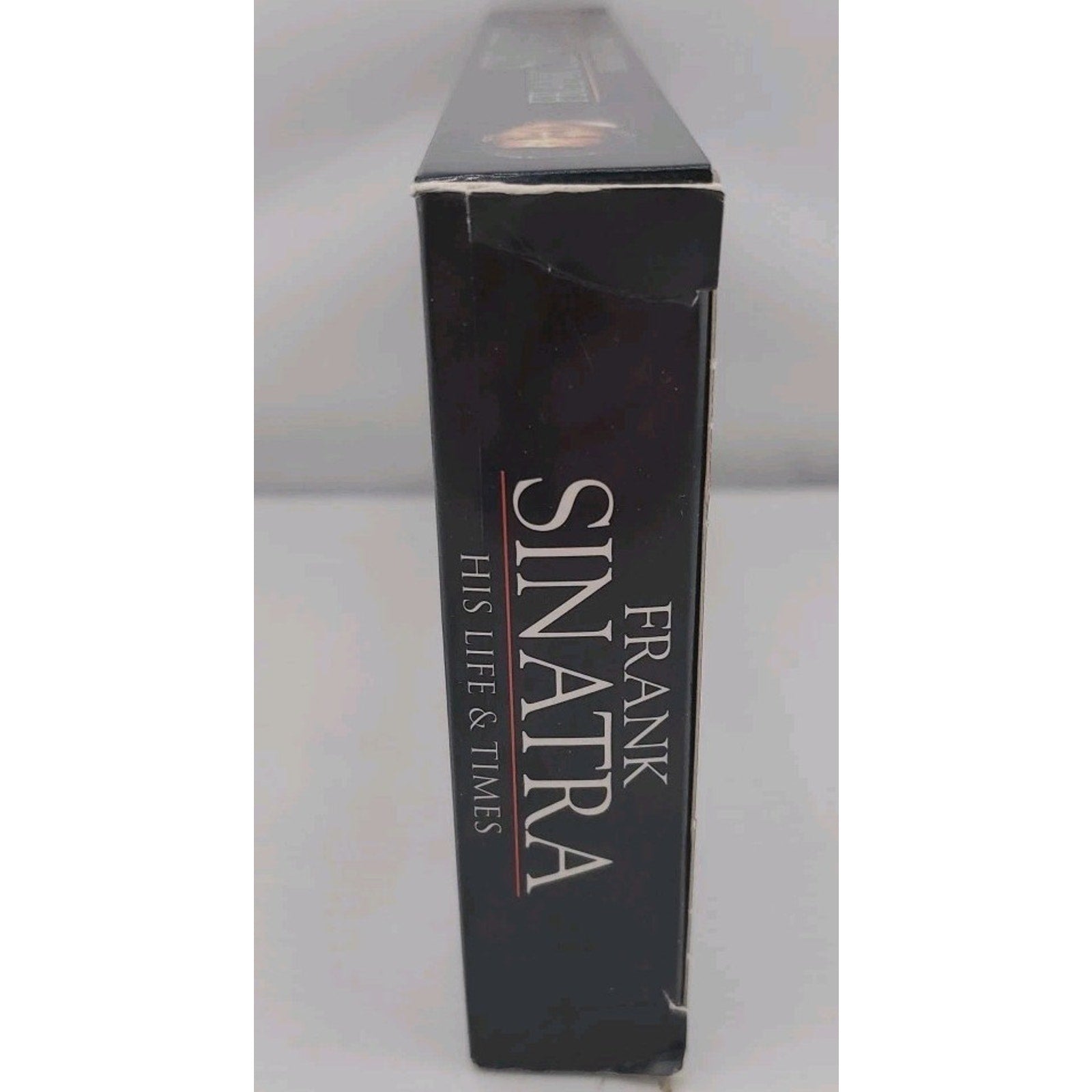The Life And Times Of Frank Sinatra Collecters Edition In Black And White (VHS)