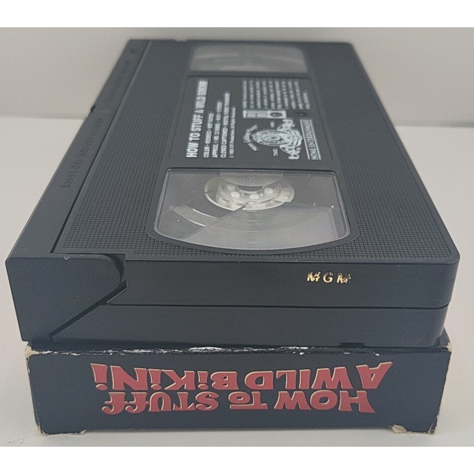 How to Stuff a Wild Bikini (VHS, 2000)