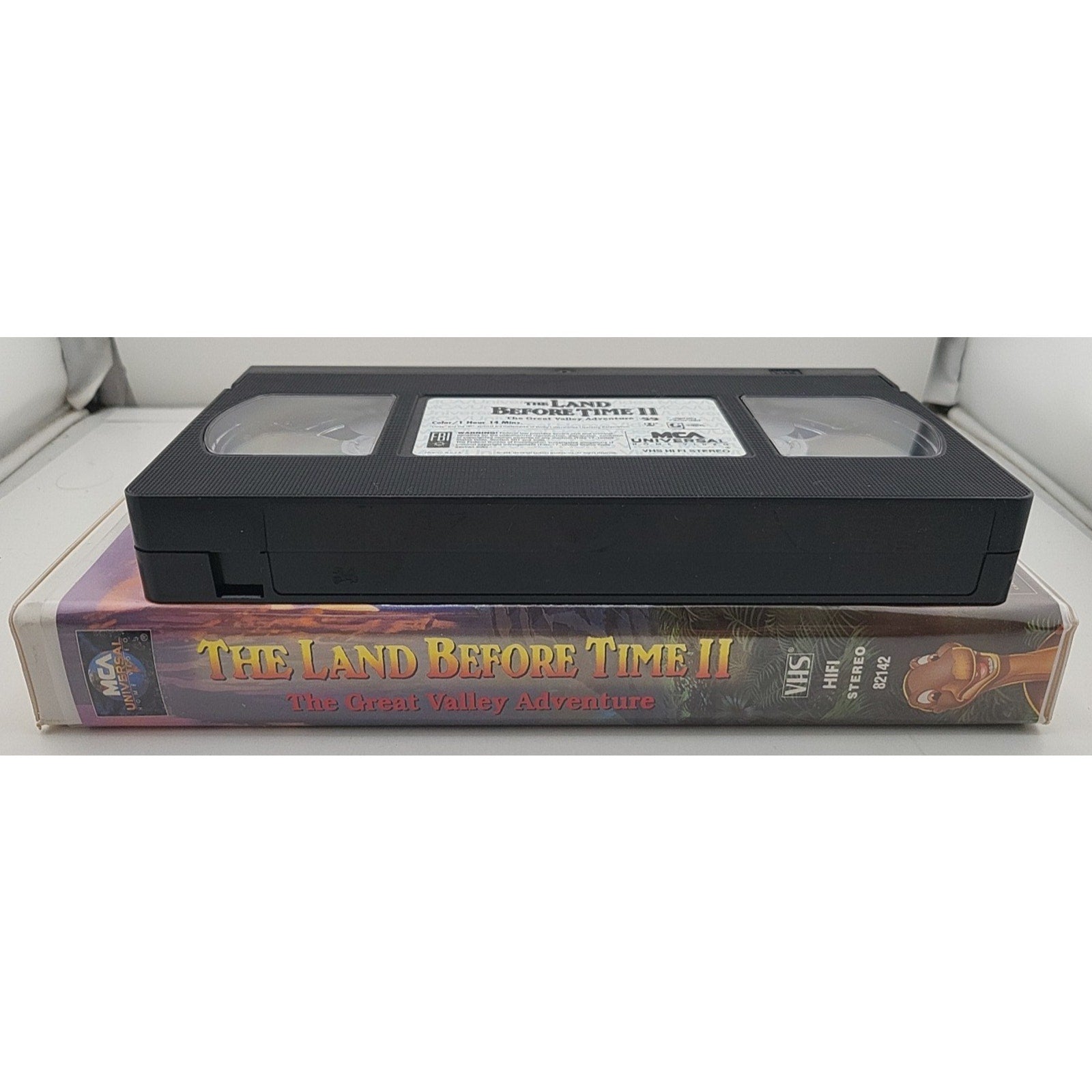 The Land Before Time II: The Great Valley Adventure (VHS, 1994, Clamshell)