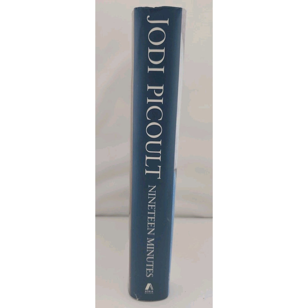 Nineteen Minutes by Jodi Picoult (2007, Hardcover)