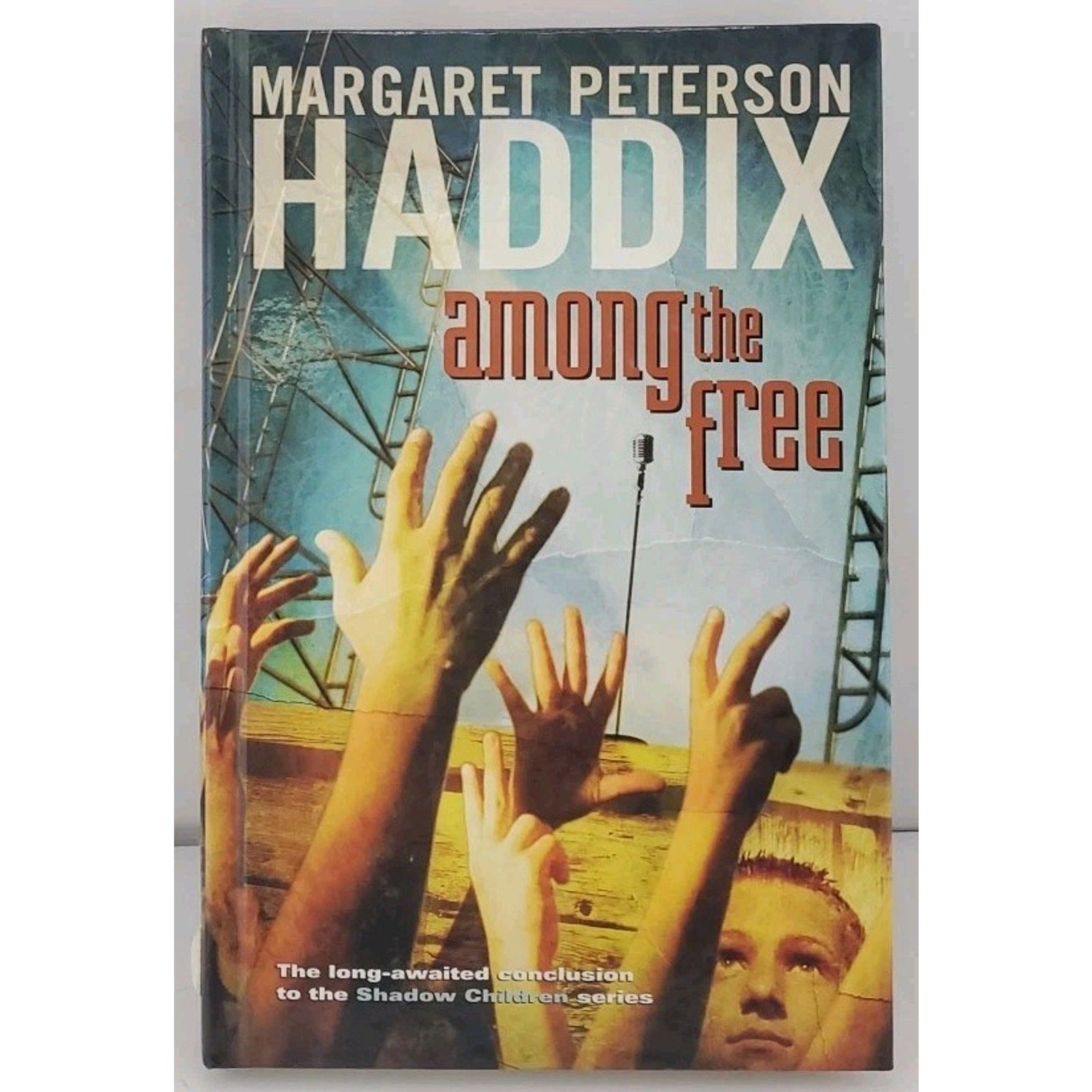Among the Free Margaret Peterson Haddix (Hardcover)