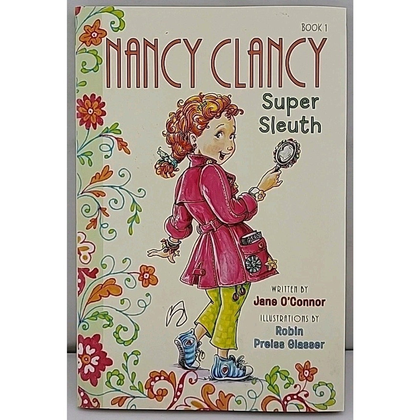 Fancy Nancy: Nancy Clancy's Ultimate Chapter Book Quartet : Books 1 Through 4 by
