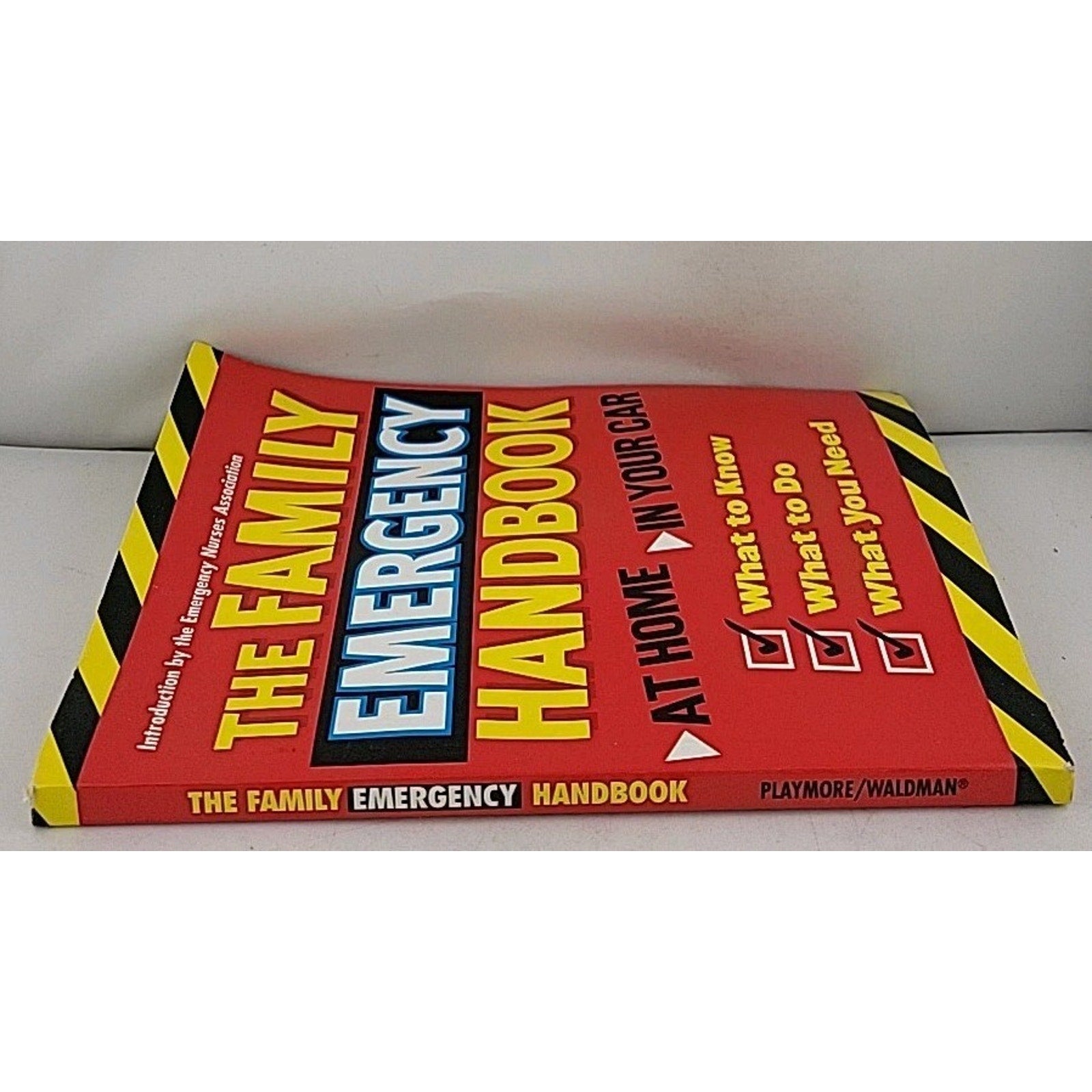 The Family Emergency Handbook - Paperback By Emergency Nurses Association -