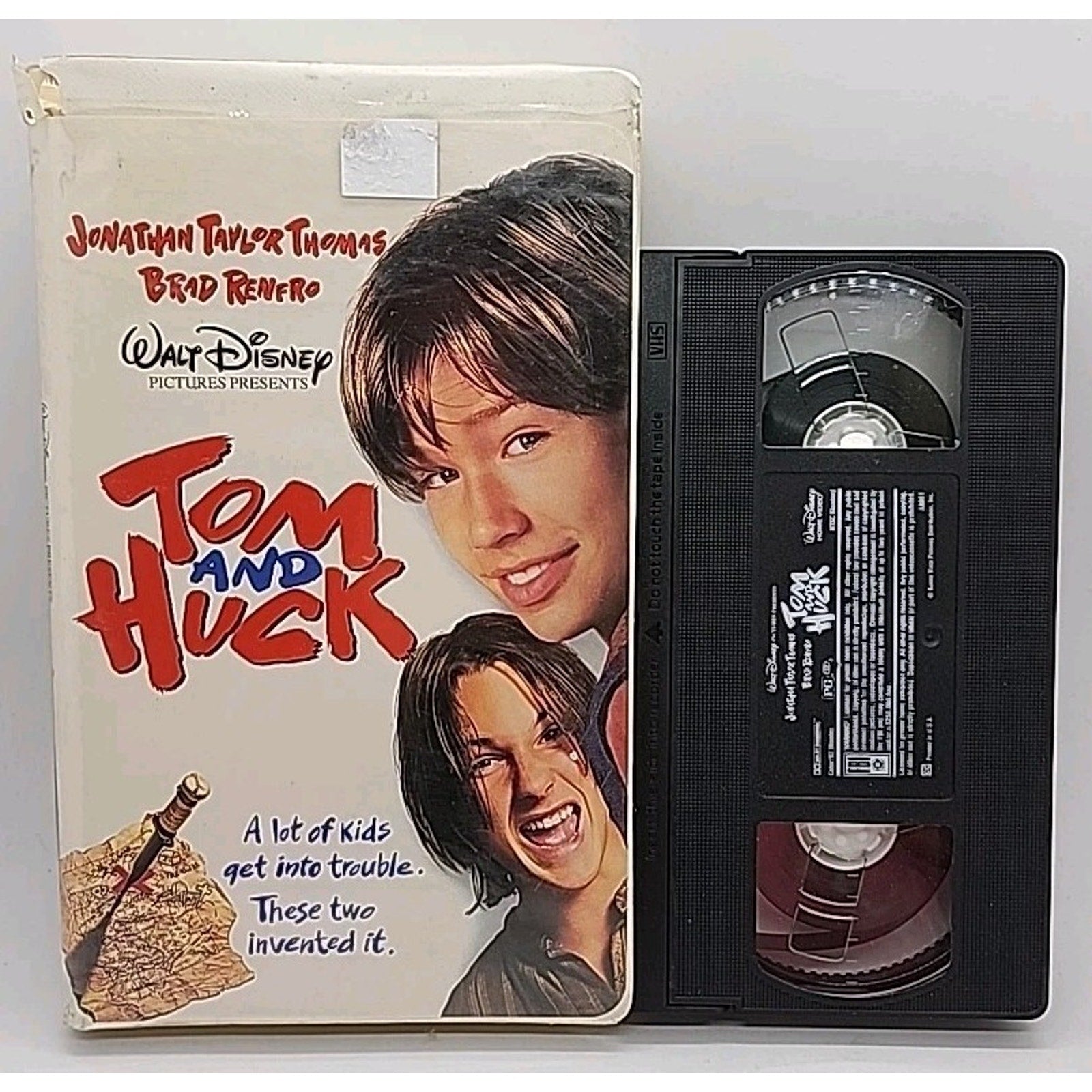 Tom and Huck (VHS, 1996, Clam Shell)