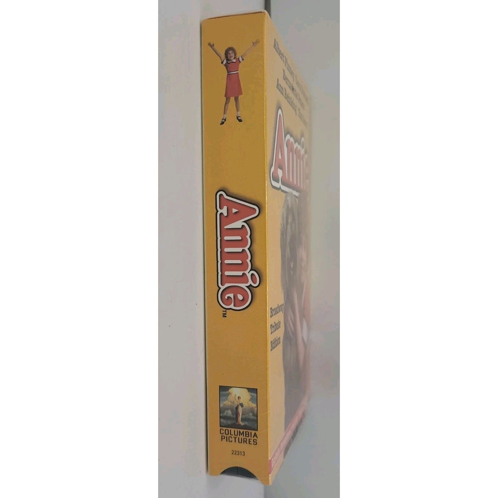 Annie (VHS, 1982) *Brand New*