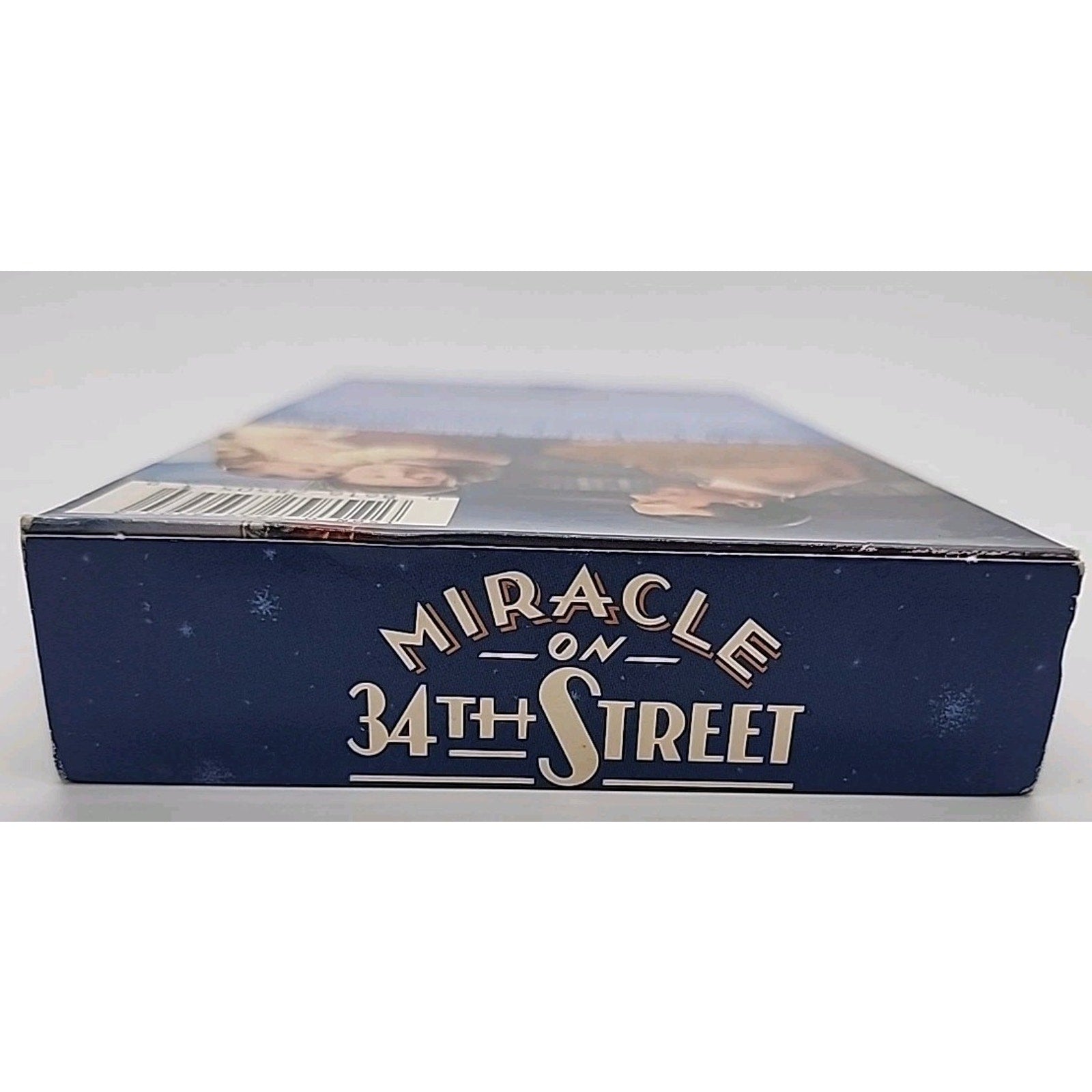 Miracle on 34th Street (VHS, 1993, Colorized)